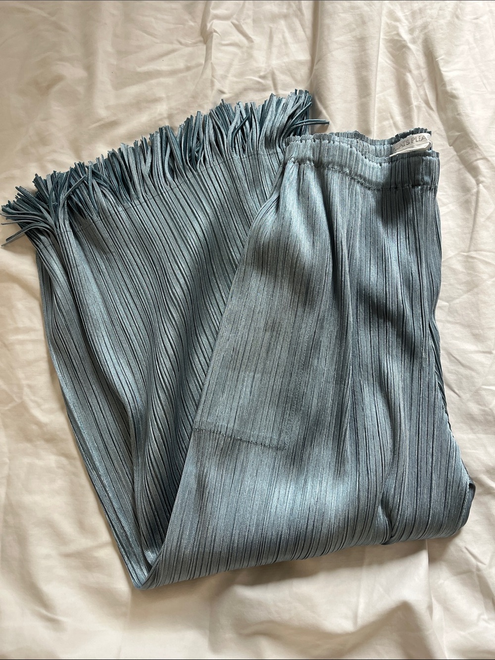 PLEATS PLEASE Metallic Fringe Pants